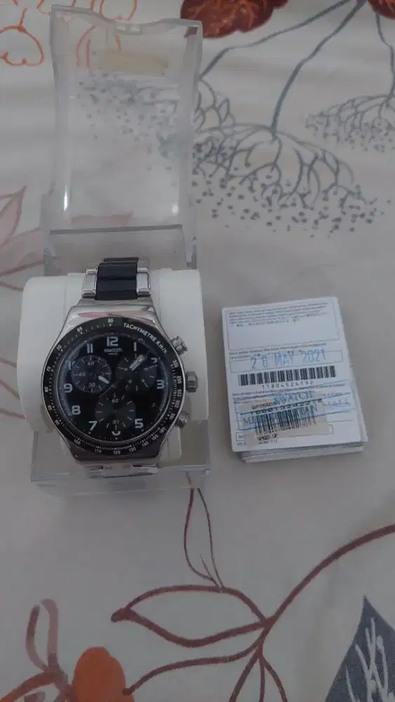 Jam Tangan Swatch Chronograph Tipe SWTVS441G
