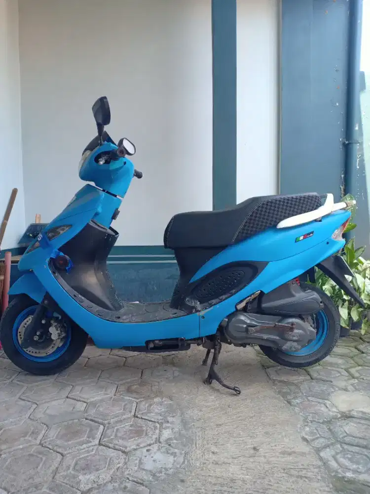 Metica glx bensin di depan