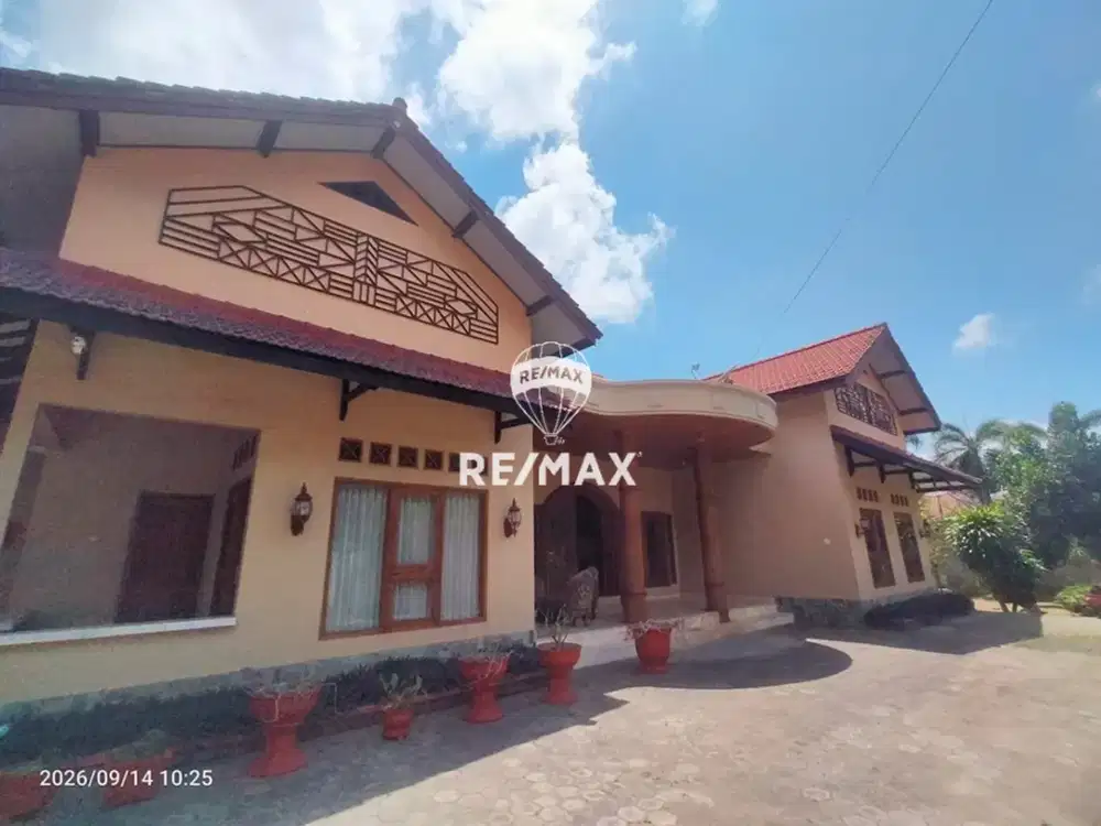 DIJUAL RUMAH EXCLUSIVEE CLASSIC HOUSE - PENATABAN BANYUWANGI