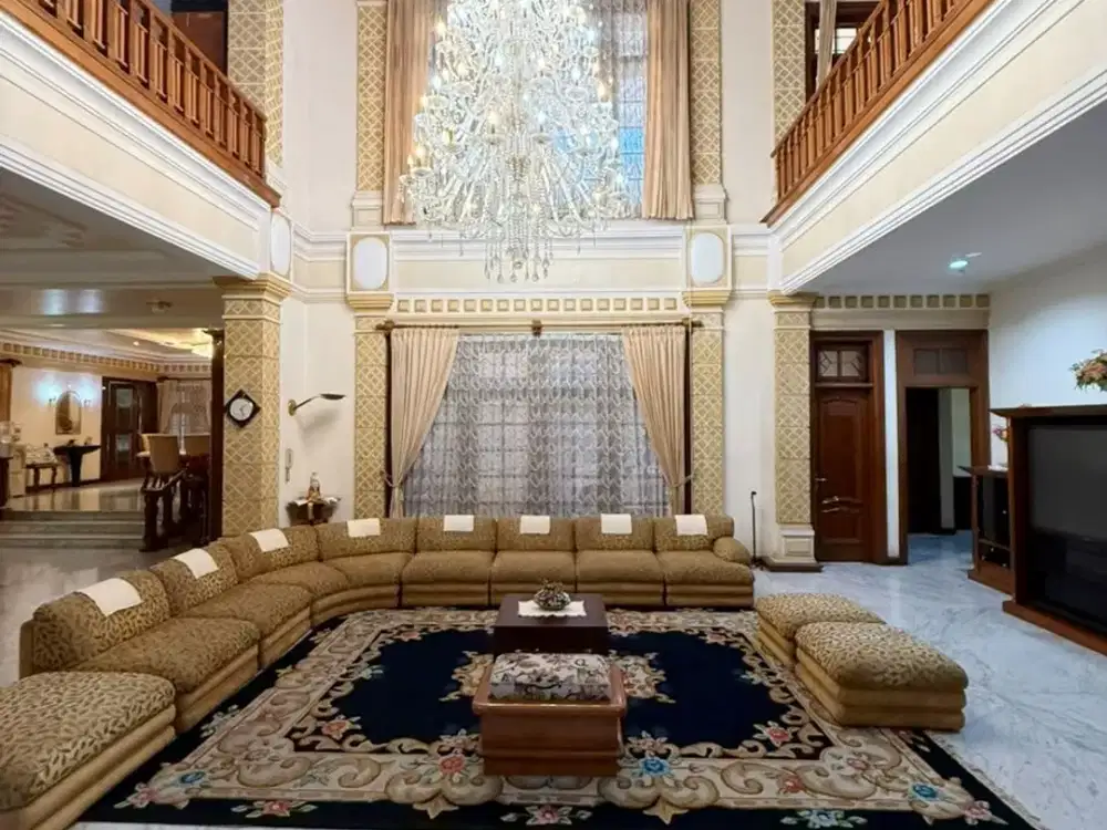 Rumah Komersial Classic Marmer Raya Kertajaya Indah Dekat Surabaya Pusat