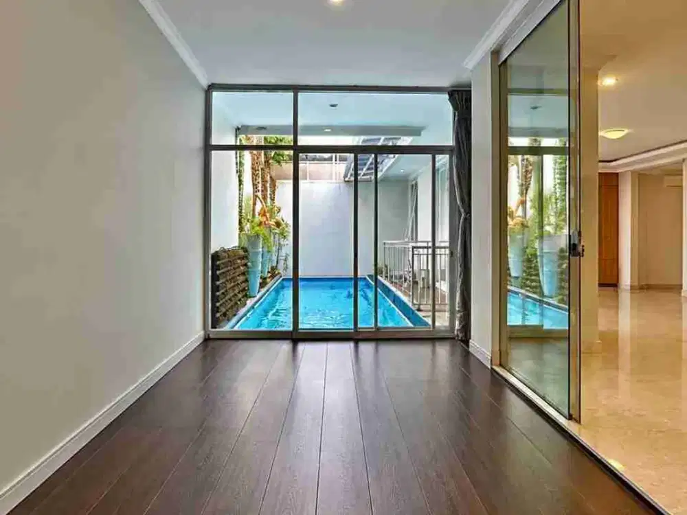 rumah 3 lantai kebayoran baru dekat SCBD