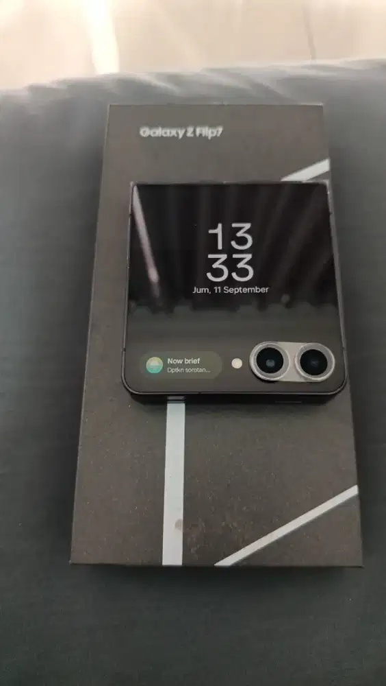 Samsung Z Flip 7 12/256 GB Termurah Masih Garansi