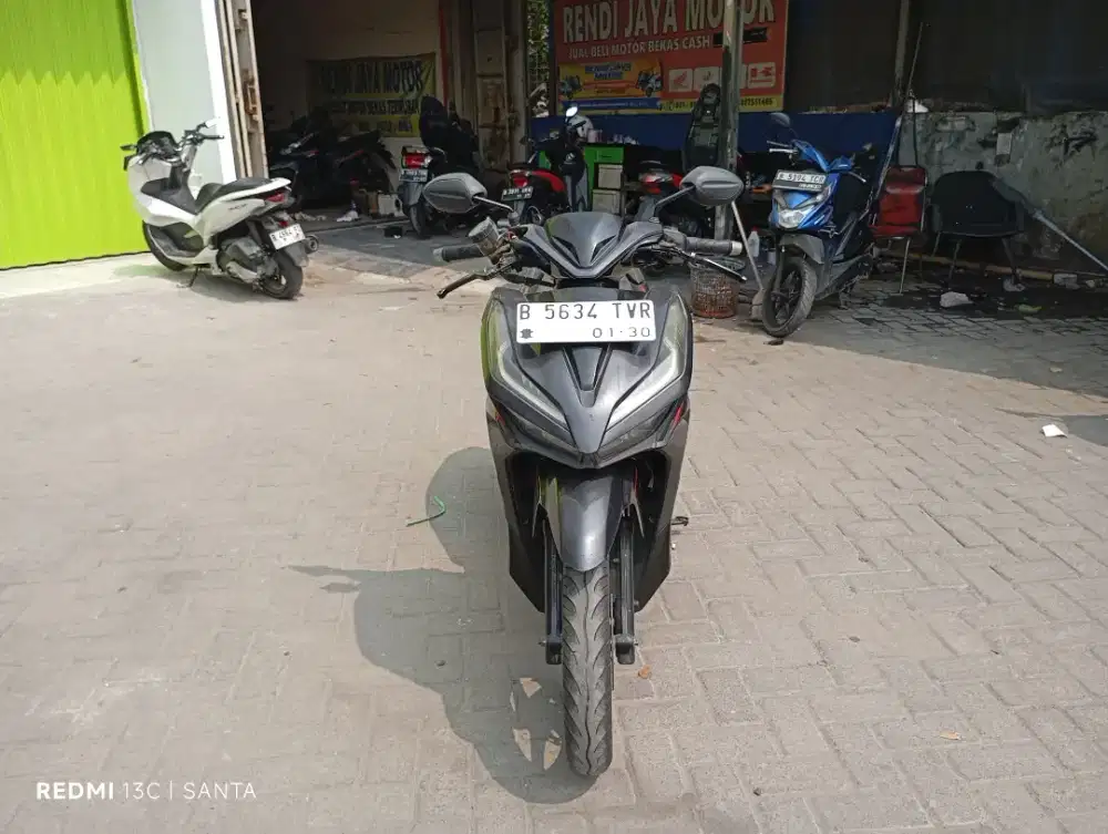 Honda Vario 125 LED new Tahun 2018 Surat komplit