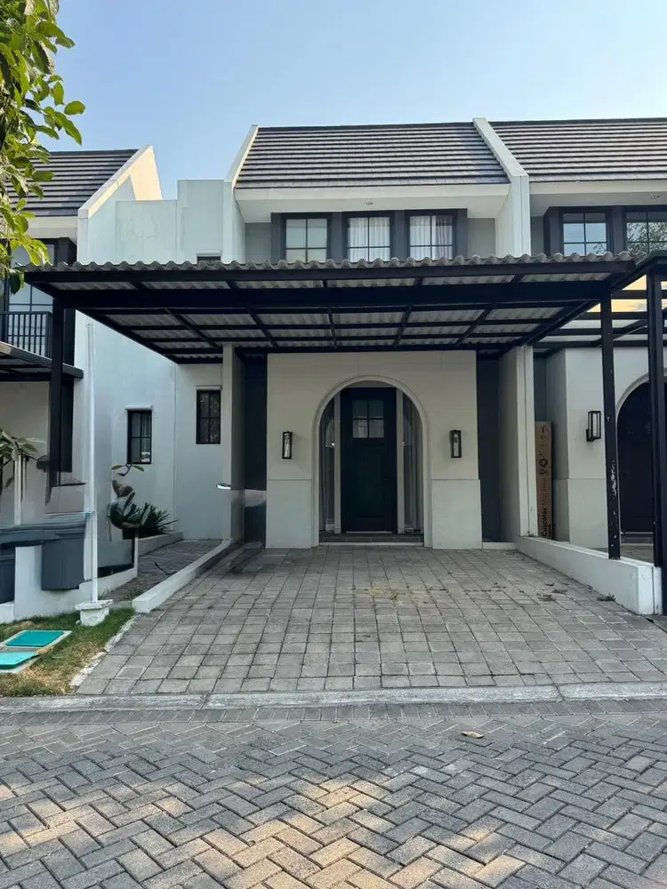 DISEWAKAN RUMAH CITRAGRAND. SIAP HUNI SEMI FURNIAHIED