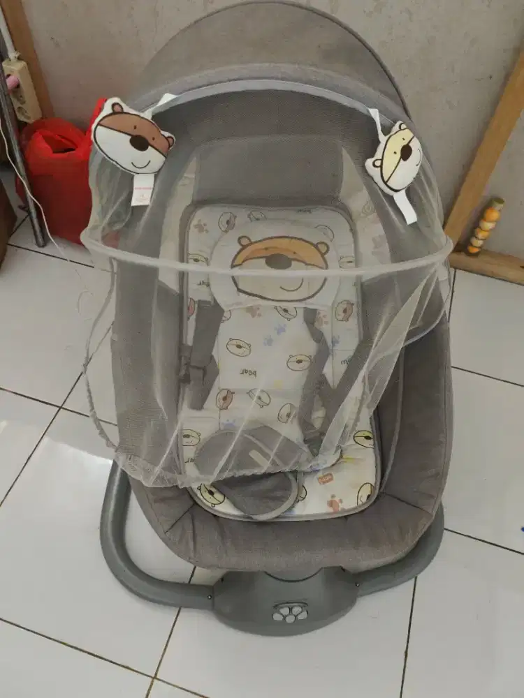 AYUNAN BAYI ELEKTRIK BABYDOES