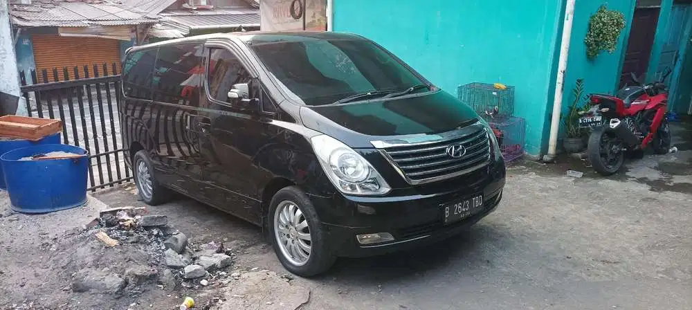Hyundai H-1 2011 Bensin