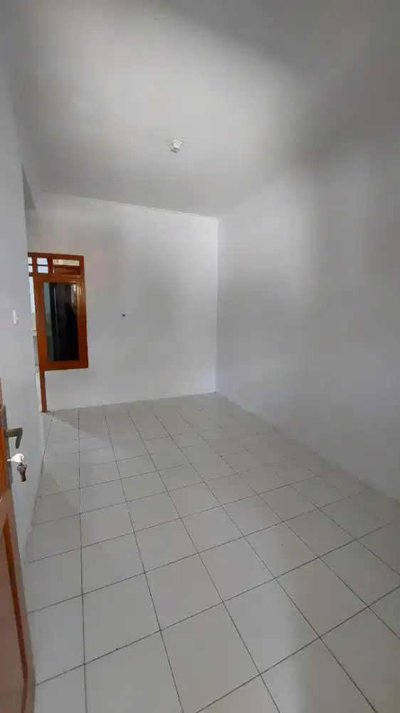 Disewakan Rumah di Perumahan Pondok Ungu Permai Sektor 5