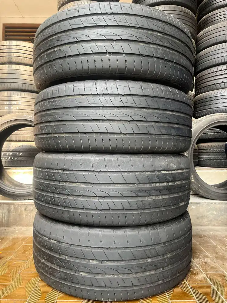 Ban Continental Ultra Contact UC 6 Suv 265 50 r20 4Pcs