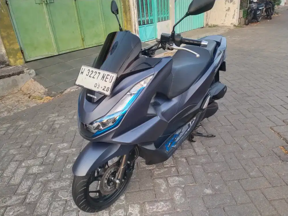 Honda PCX 160cc plat W Sidoarjo ORIGINAL