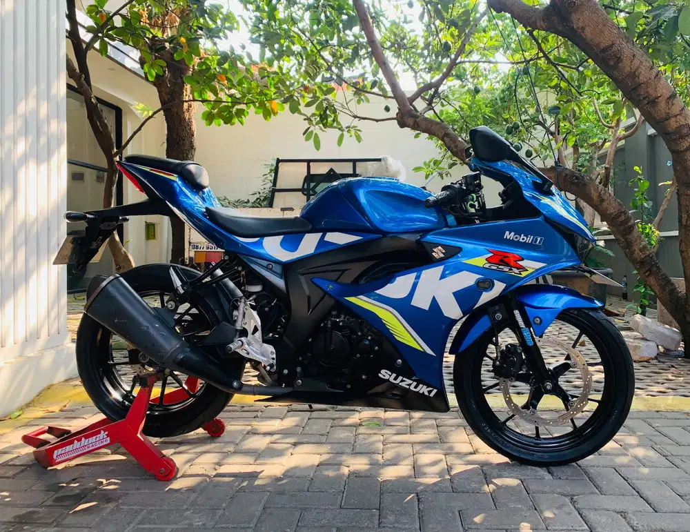 Suzuki GSX 150 R