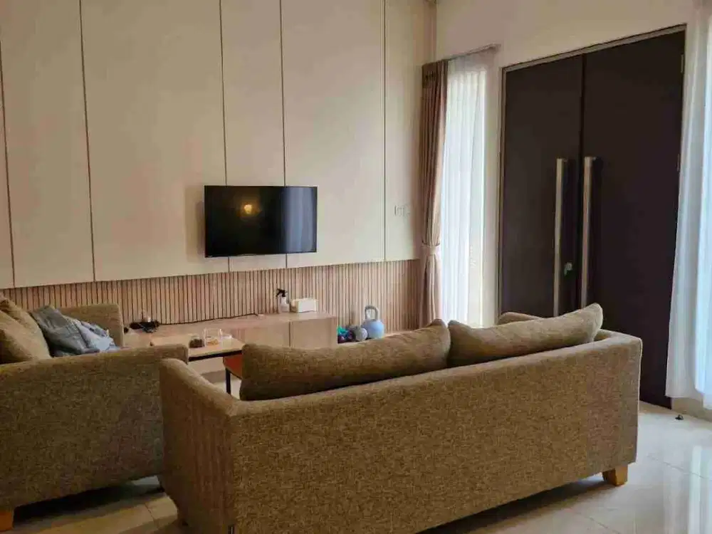 Dijual Rumah Golf Island Furnish Interior Hadap Selatan