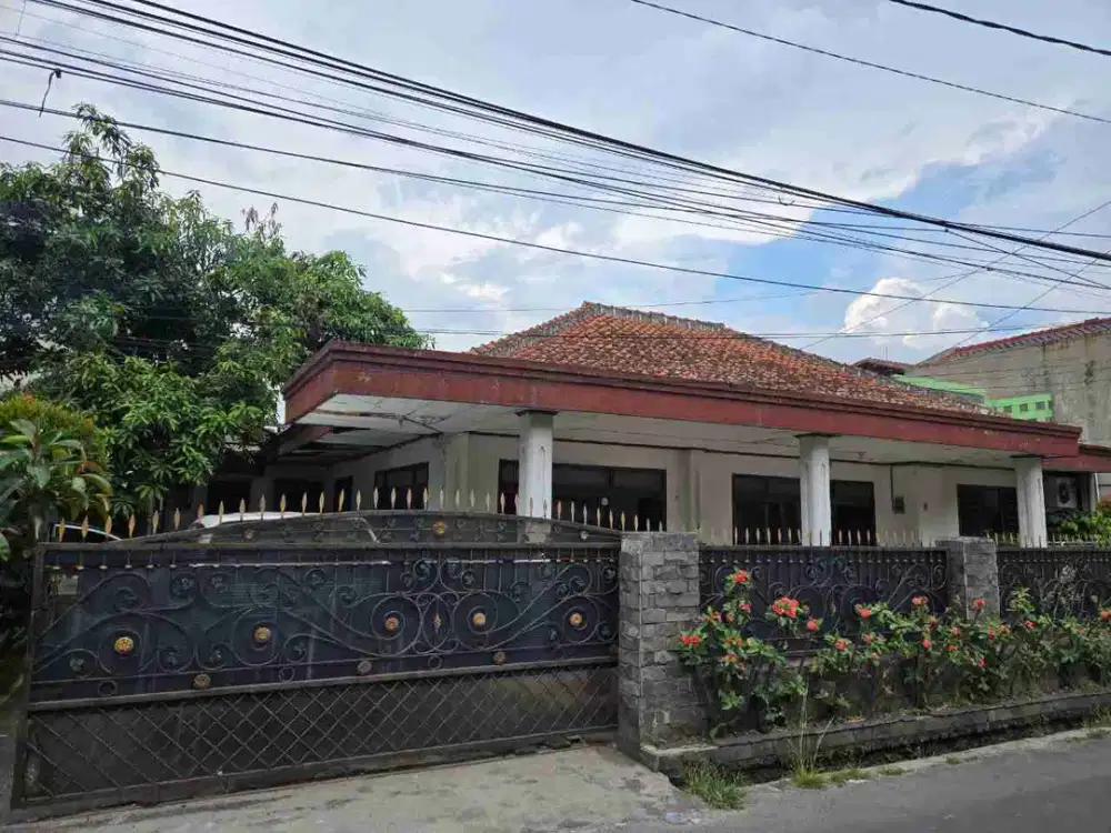 Dijual Cepat Rumah Waris lokasi strategis di Sukamiskin dekat Sport Jabar Arcamanik Bandung