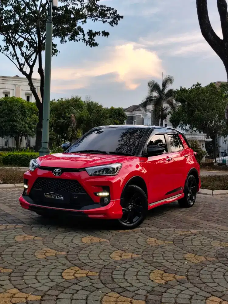 Toyota Raize 1.0 GR Sport Two Tone CVT NIK 2023 PAJAK HIDUP