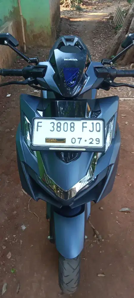 Jual motor vario 160 tahun 2024 surat lngkap pajak hidup