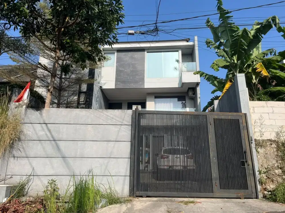 DIJUAL RUMAH MEWAH MINIMALIS DENGAN LINGKUNGAN SEJUK DAN NYAMAN DI LEDENG KOTA BANDUNG