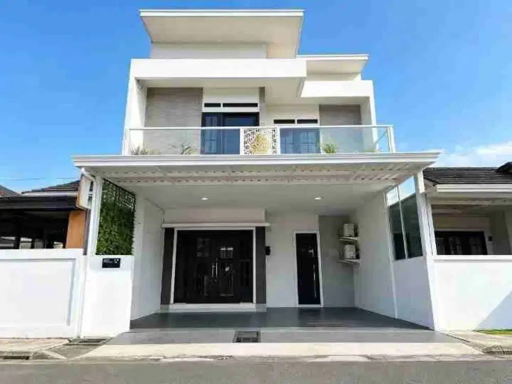 DIJUAL RUMAH 3 LANTAI - 
DI CLUSTER PERMATA MANSION , BOJONGSARI DEPOK
SEMI FURNISHED
