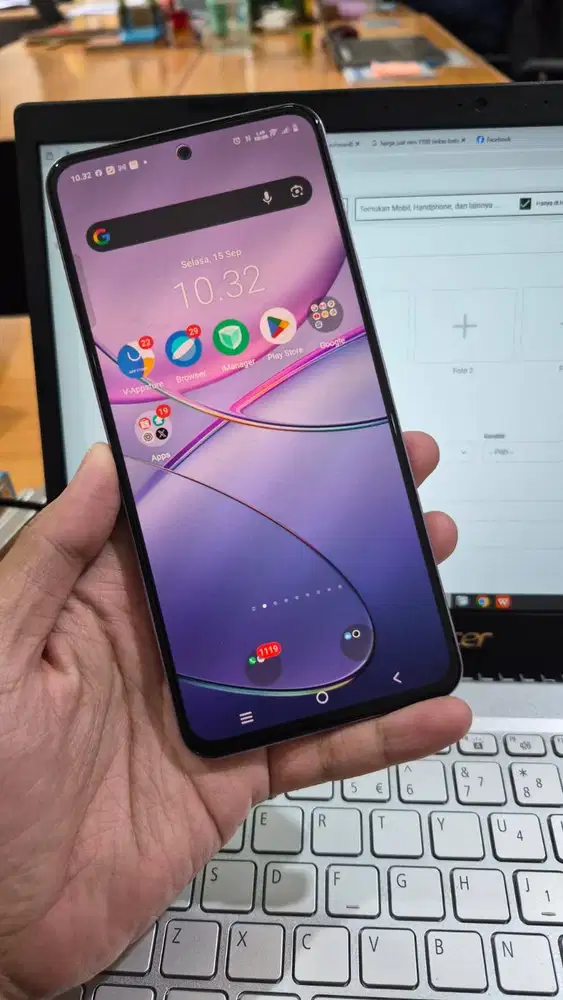 Vivo Y100 4G 8/256 GB Ungu Anggrek Mulus + Charger Ori + Tem Glass