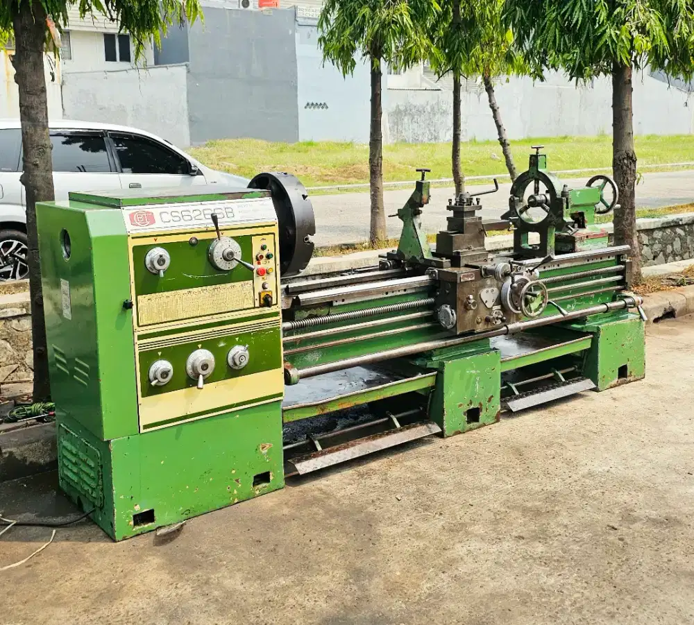 Mesin bubut Baoji CS6266B x 2000