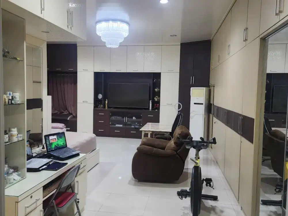 Dijual Rumah Bangunan Cantik lokasi Lamper Semarang