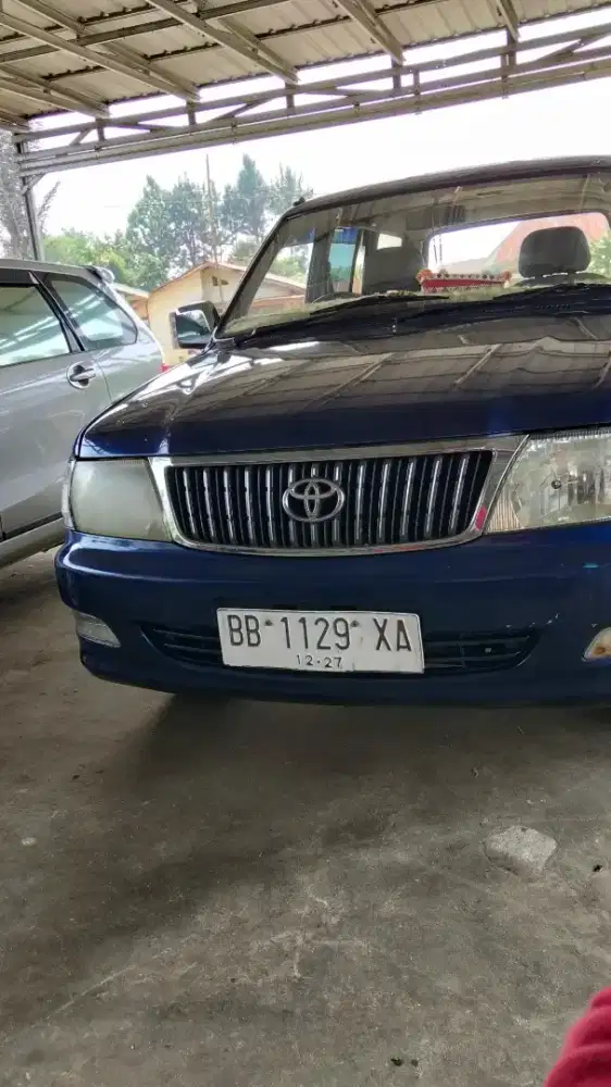 Kijang LGX tahun 2000