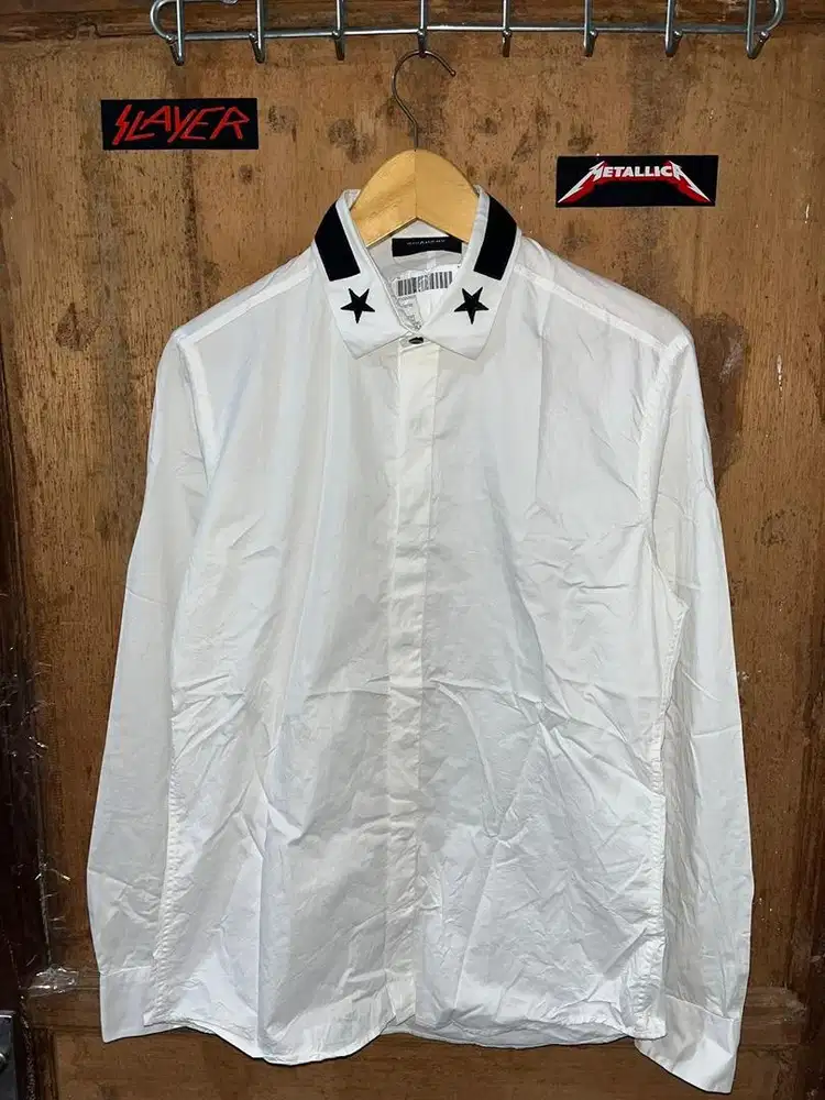 Kemeja givenchy