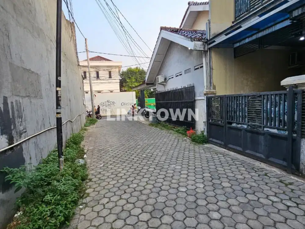 Dijual Cepat Rumah 2 lantai 4 Kamar Tidur Siap Huni