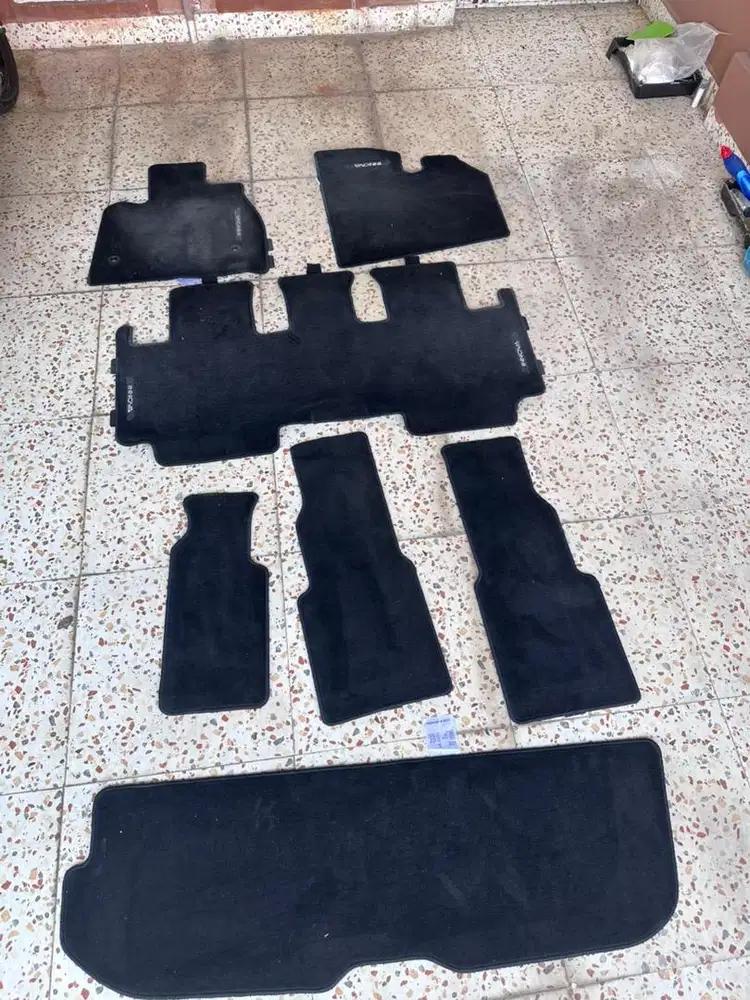Karpet mobil innova zenix