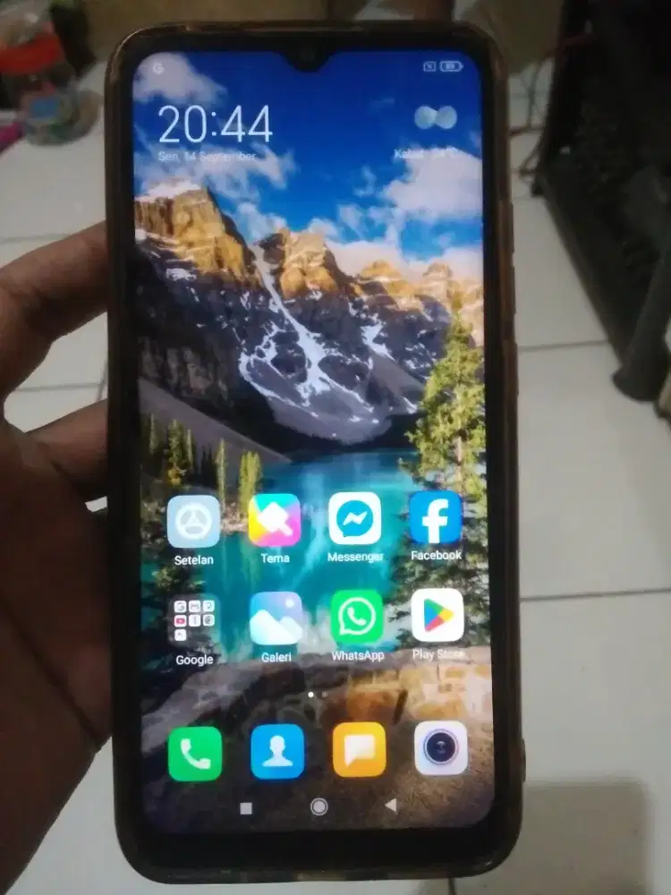 Xiaomi redmi 9a 4G 2/32 layar 6.5 inchi mulus tt/barter