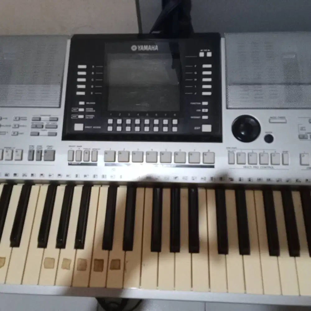 Yamaha PSR S910