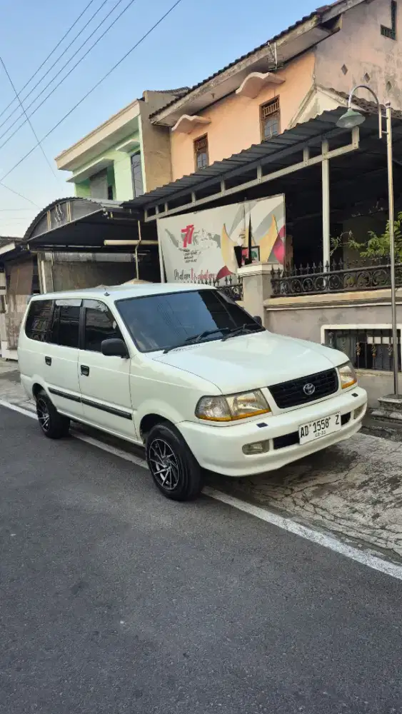 kijang kapsul long 2001