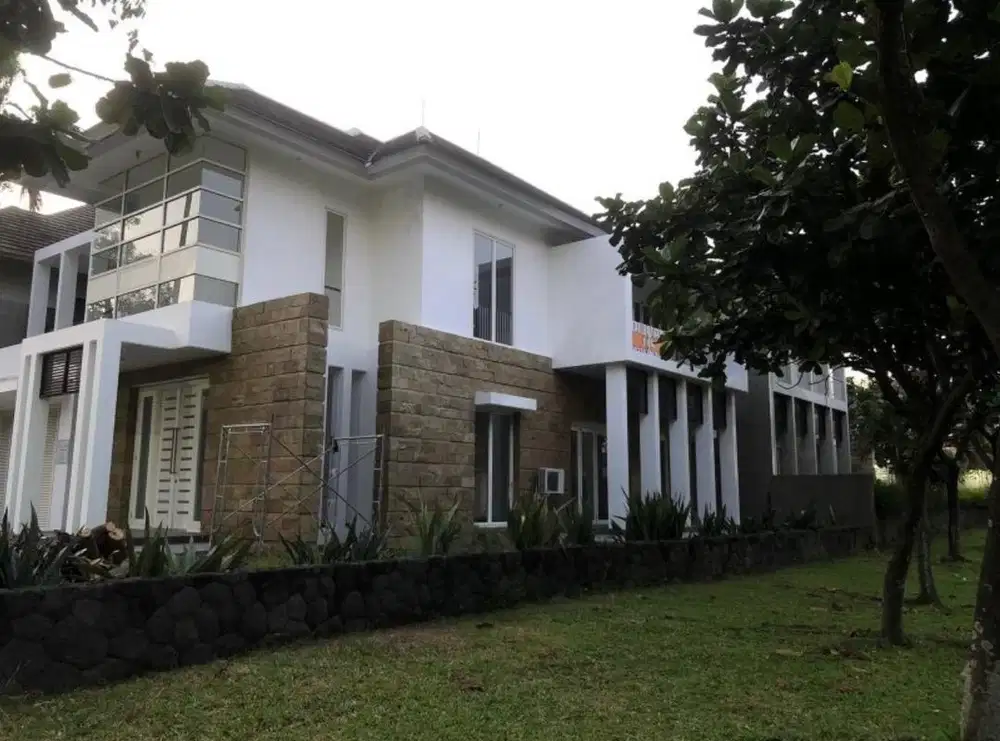 Dijual Rumah Citraland Lokasi Dekat Taman Fasum