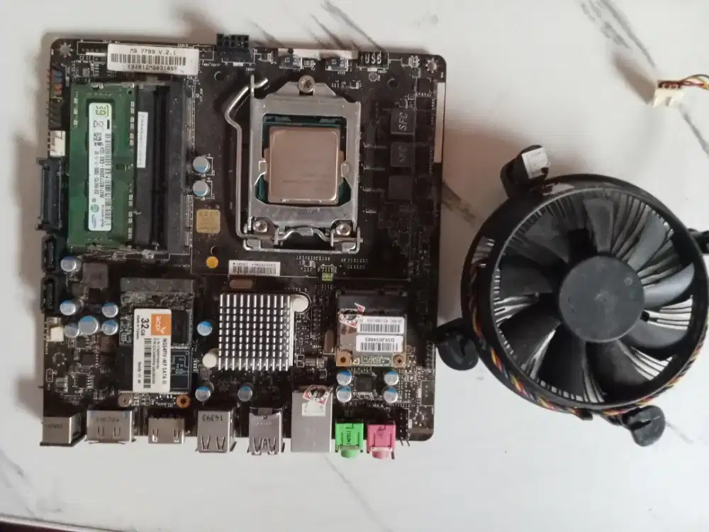 Mobo mini ITX Copotan, i3 gen 4, RAM 2Gb, SSD 32Gb, Fan, COD Cijantung