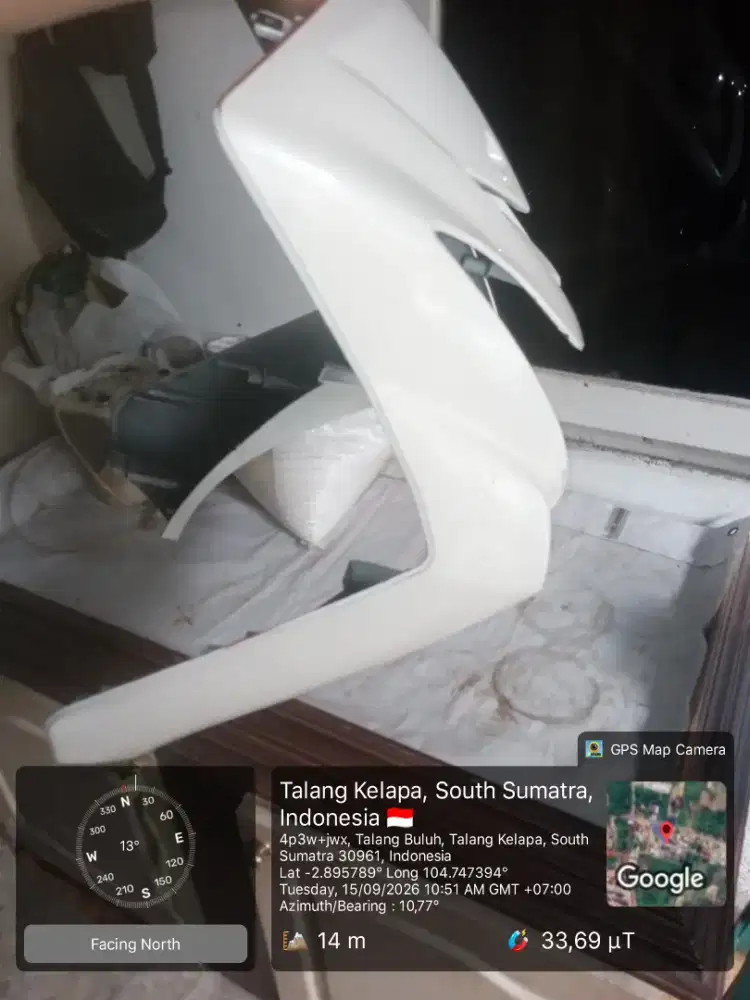 dijual sayap body depan , samo body belakang  masih mulus lecet sdikit