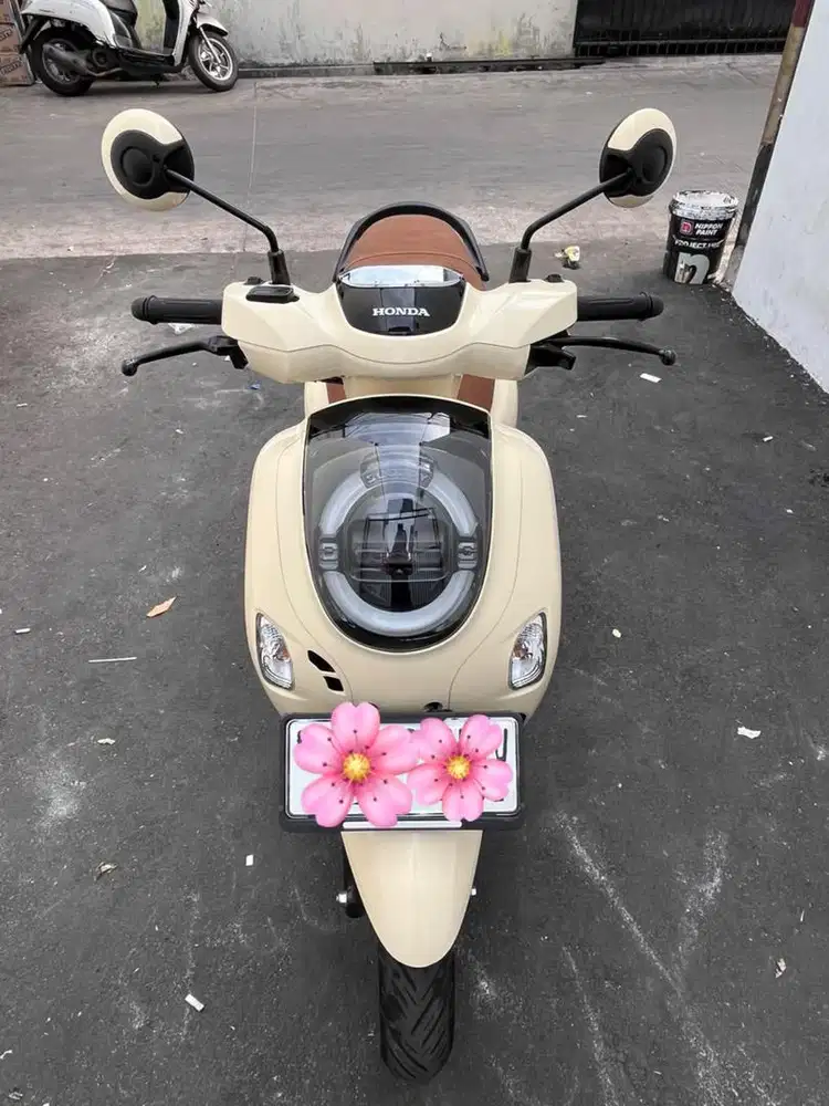 Honda scoopy warna beige