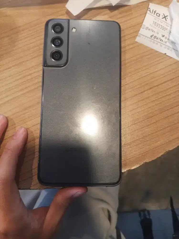Handphone Samsung s21 Fe second