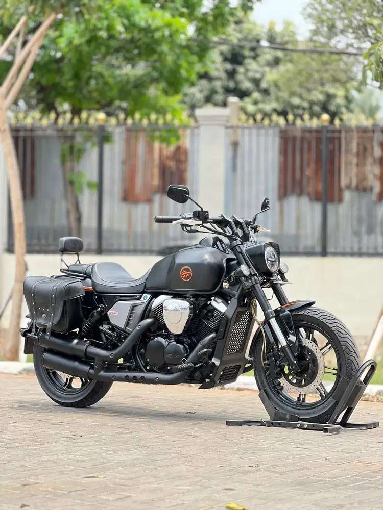 KEEWAY V250 FI HITAM 2023 KM LOW PAJAK PANJANG TANPA PR