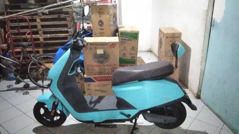 Dijual Sepeda Listrik Biru Cantik