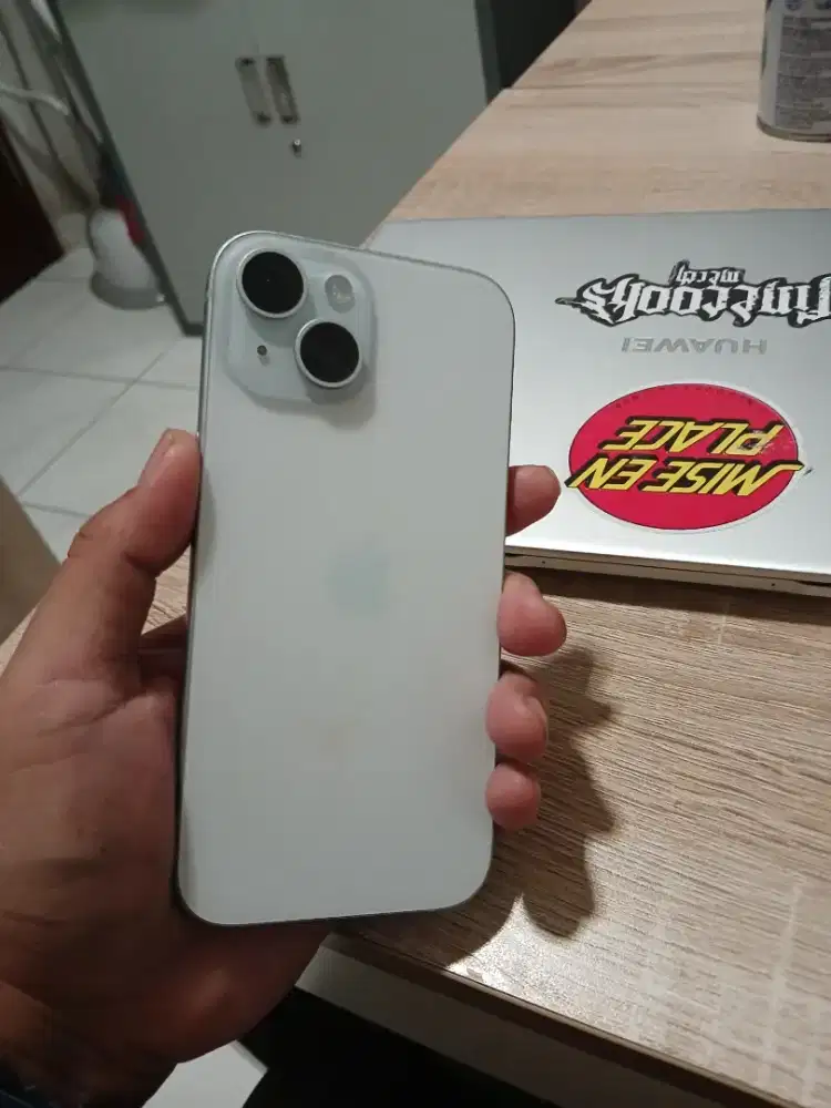 I phone 15 128 gb