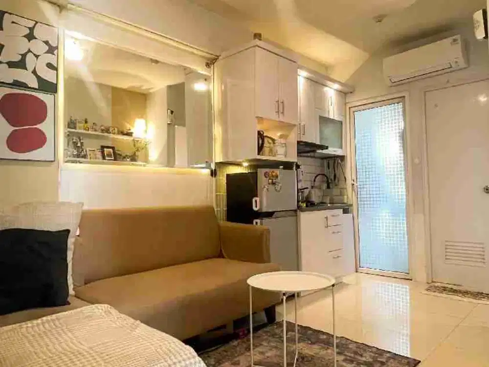 Dijual Apt Green pramuka city Tower Chrysant lt18 2BR
