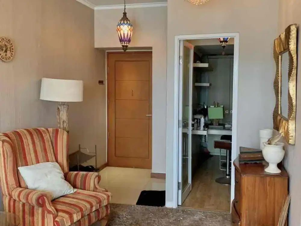 3 + 1 BR Marbella Kemang APT