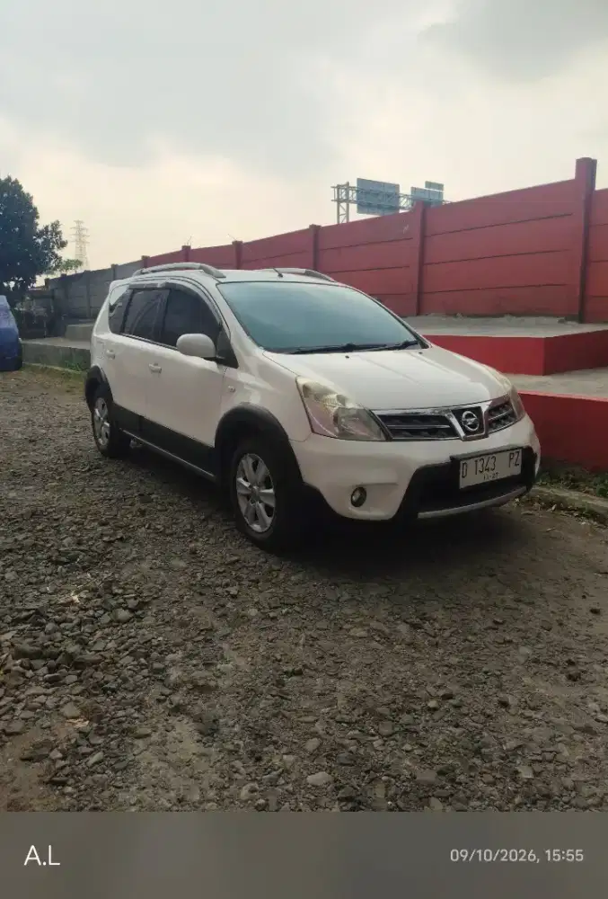 Nissan Grand Livina X Gear A/T 2012