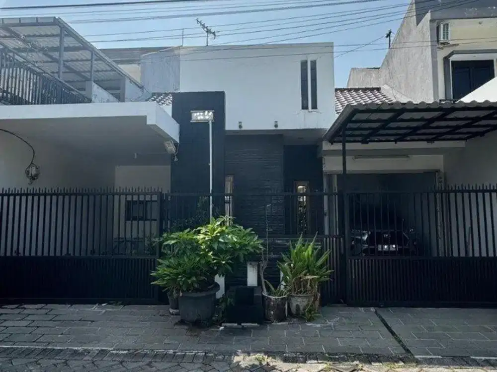 Rumah Sutorejo Timur Dekat Unair ITS Row 2 mobil longgar Terawat