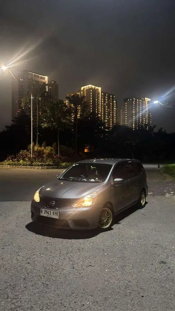 Nissan Grand livina 2017 Bensin