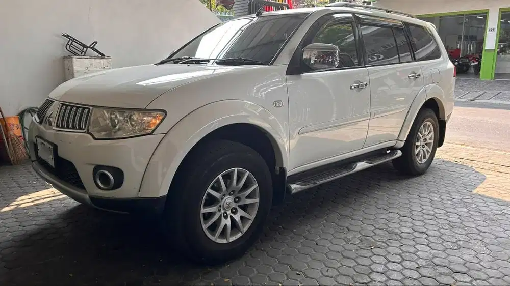 Tangan 1 Mitsubishi Pajero Sport Exceed 2010 Putih