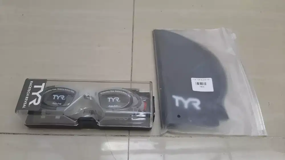 Kacamata Dan Topi Renang Merk TYR (Racetech)