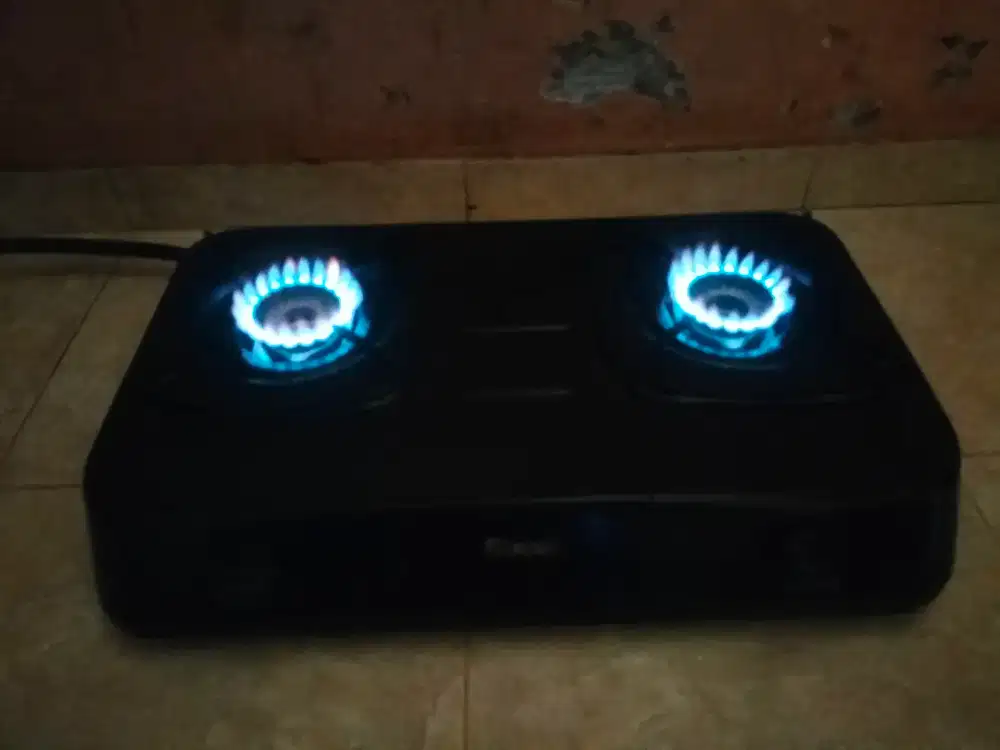Kompor gas Rinnai 2 tungku normal, yg di jual kompor saja, Bekasi Utar