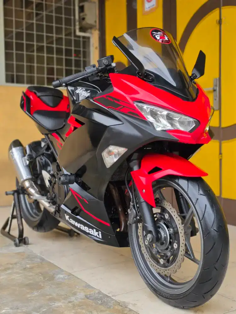 Kawasaki Ninja250 / Ninja 250 FI ABS SE 2018, Red Premium Doff.