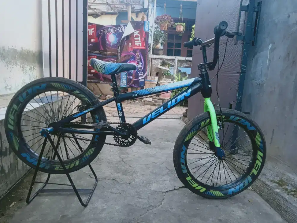 Jual sepeda BMX ukurn 20
