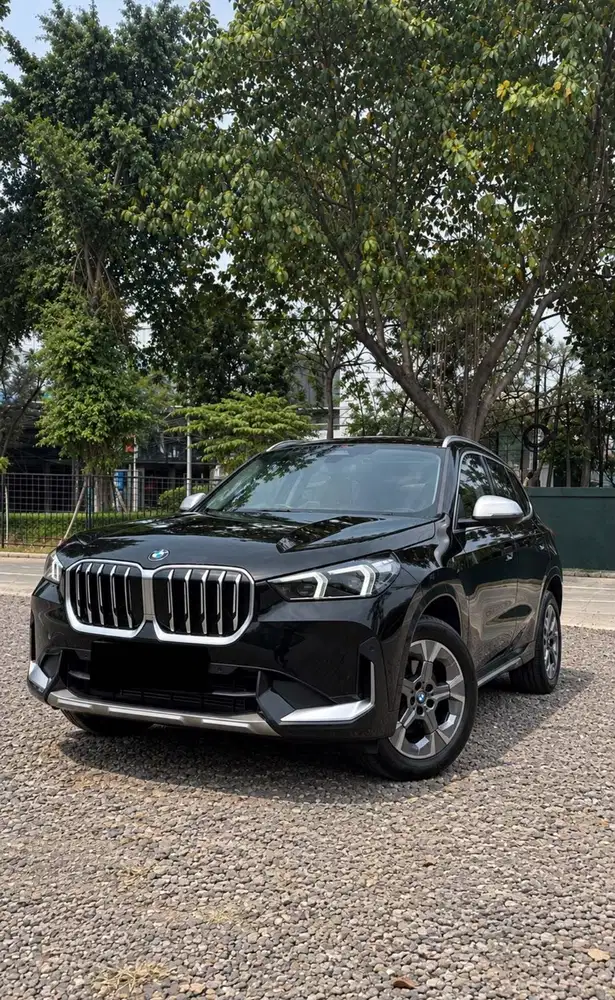 BMW X1 SDrive 2024 black hitam jual cepat x1 low km 2023 bmw 202