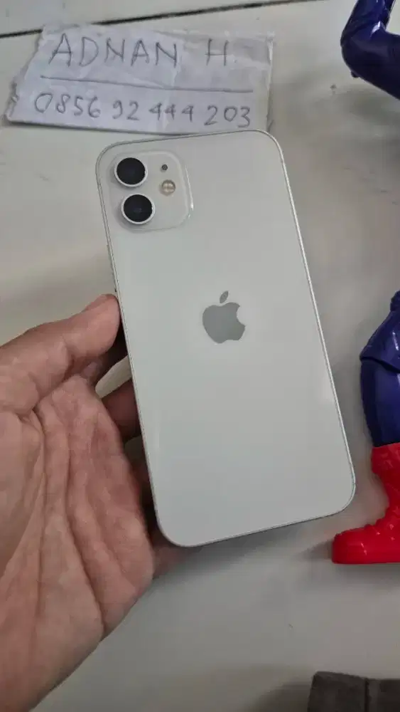 iPhone 12 64GB iBox